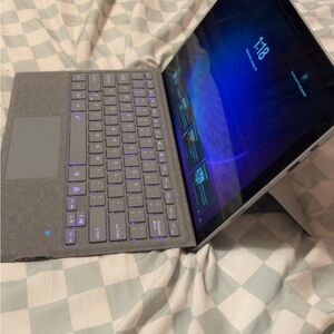 Surface pro 7